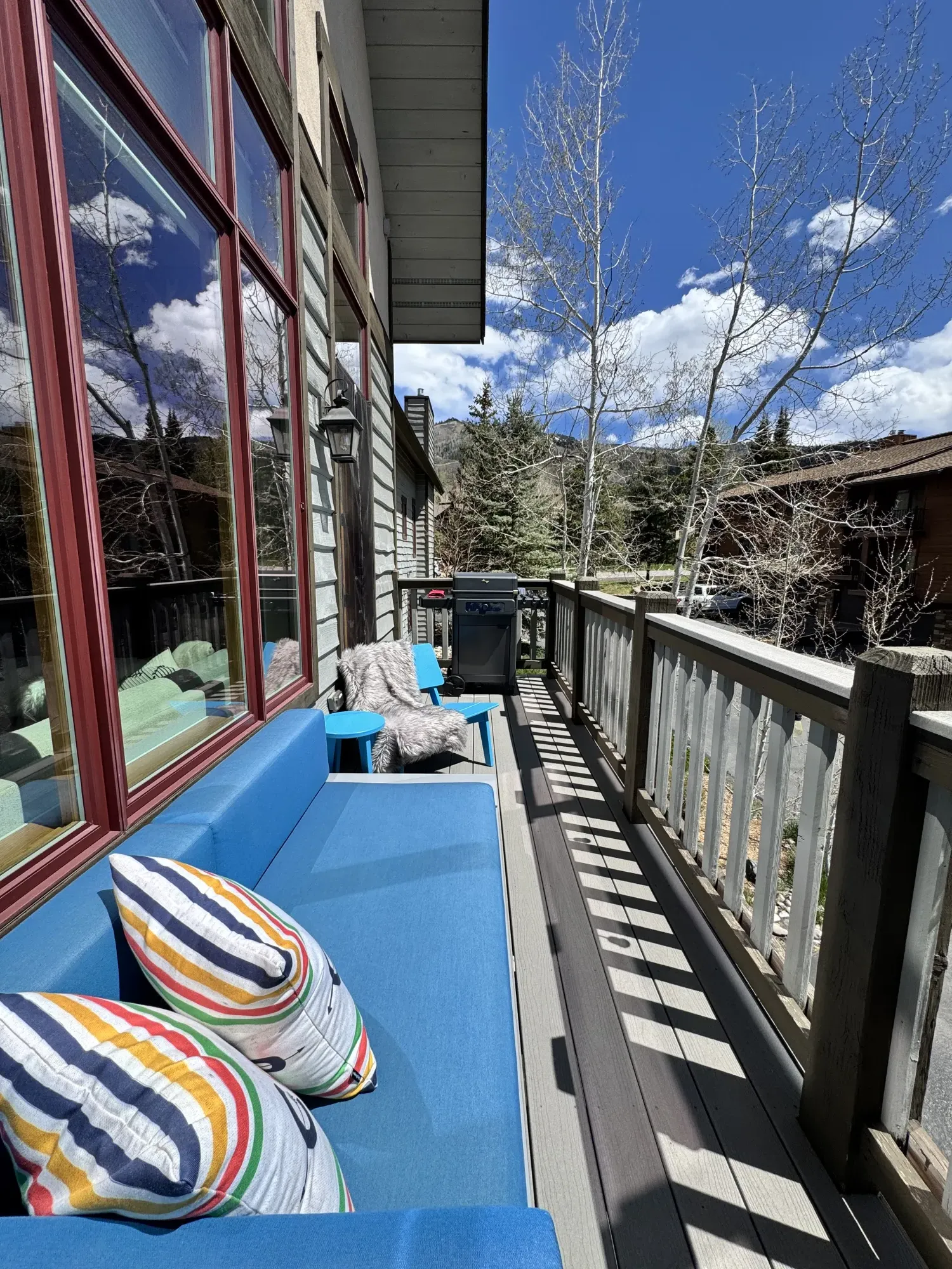 Front deck — mountain-view seating