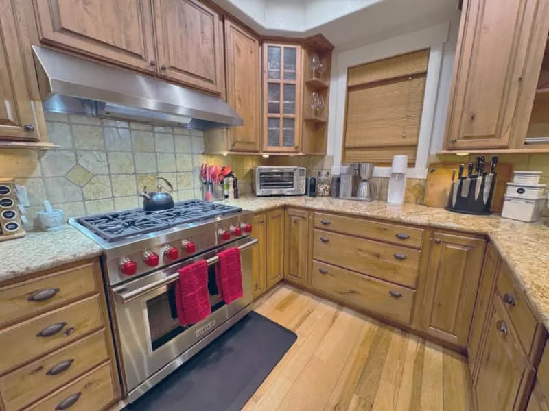 Chef’s kitchen — Wolf range & granite